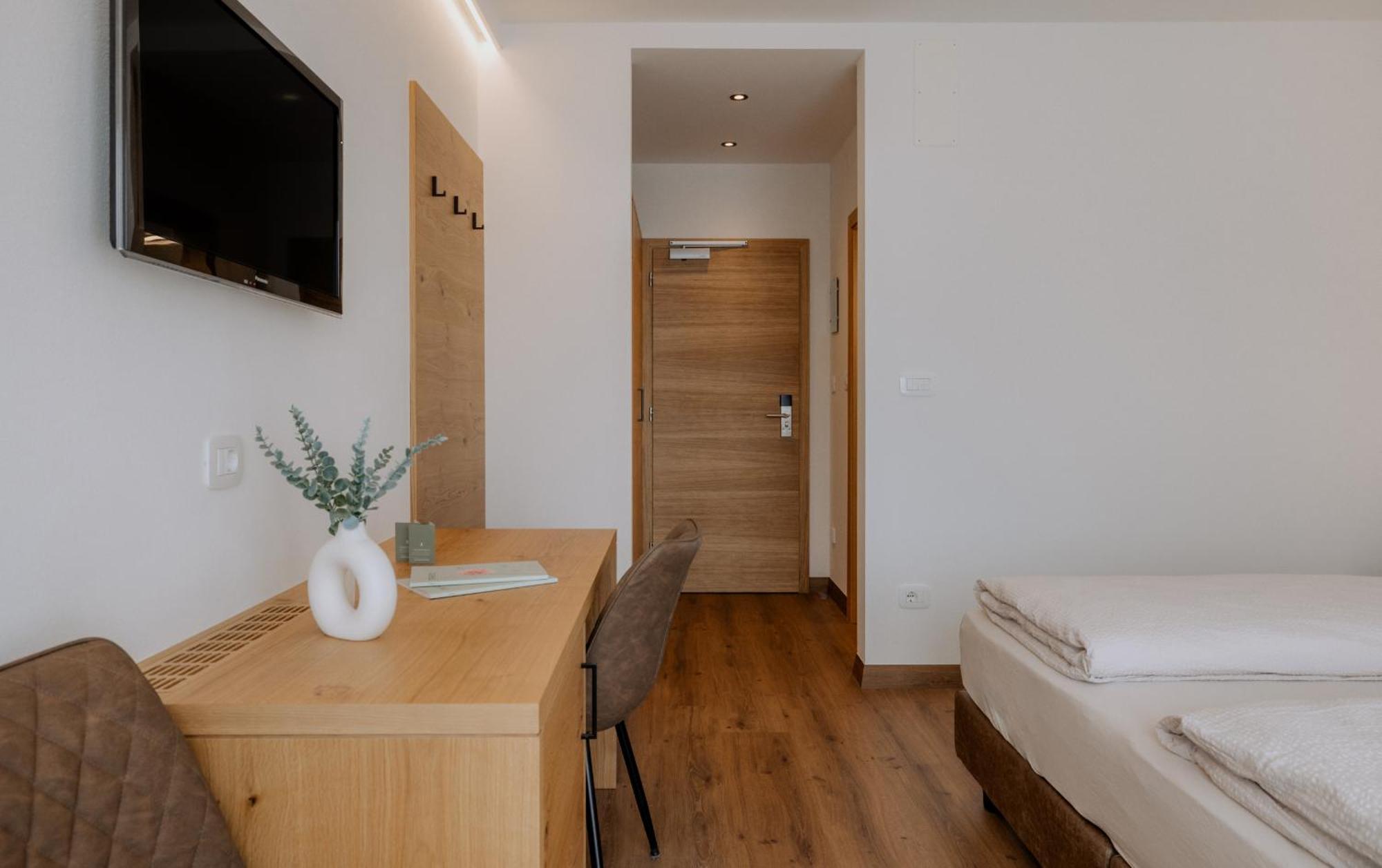 Garni-hotel Farmerhof Bed & Breakfast Parcines
